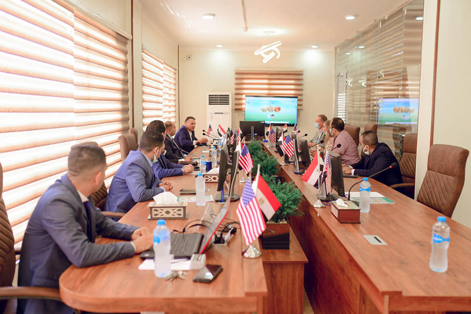 Visit of an American delegation to the company's factory